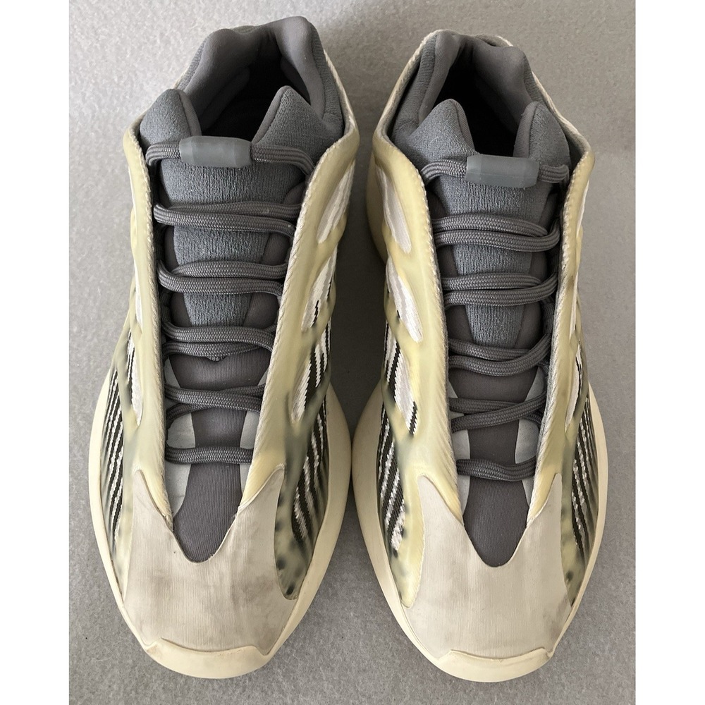 Adidas Yeezy 700 V3 Fade Salt Shoes Men's Size 9.5 Pre-owned
